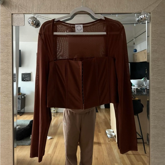 With Jean Al Top in Chocolate - Picture 2 of 6